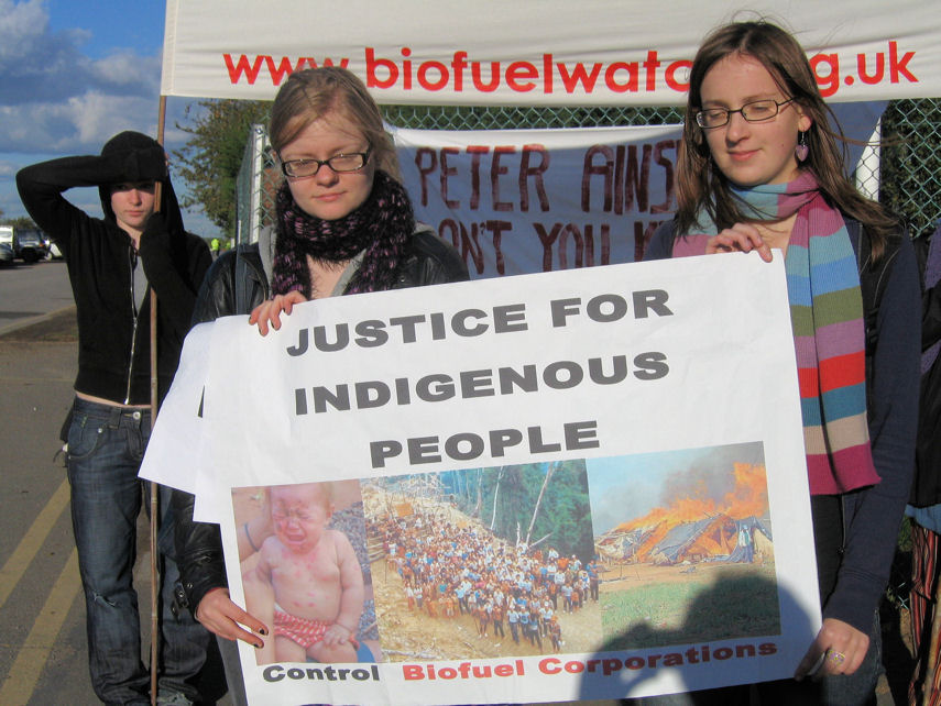 Biofuel banner protest.2