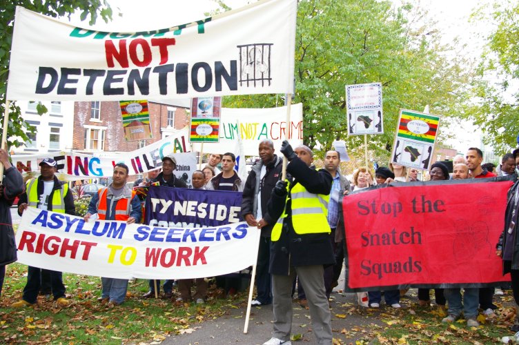 The start of the "Dignity Not Detention" march on Lindholme (Pismmoor)