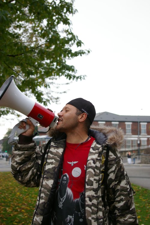 The start of the "Dignity Not Detention" march on Lindholme (Pismmoor)
