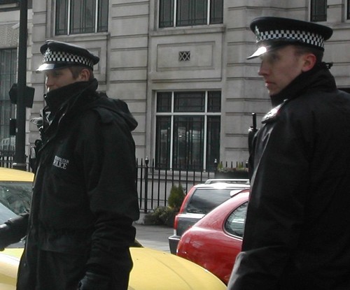 Forward Intelligence (note: no number on shoulder of 'officer' on left)