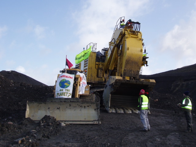 Whose Cat and Komatsu? Ours!