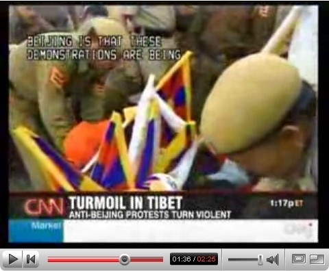 Alleged Chinese cops repressing Tibet demonstrators in China,CNN,14.3.08 1'.36''