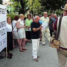 A father reads the parents’ letter to Dr Berger out loud