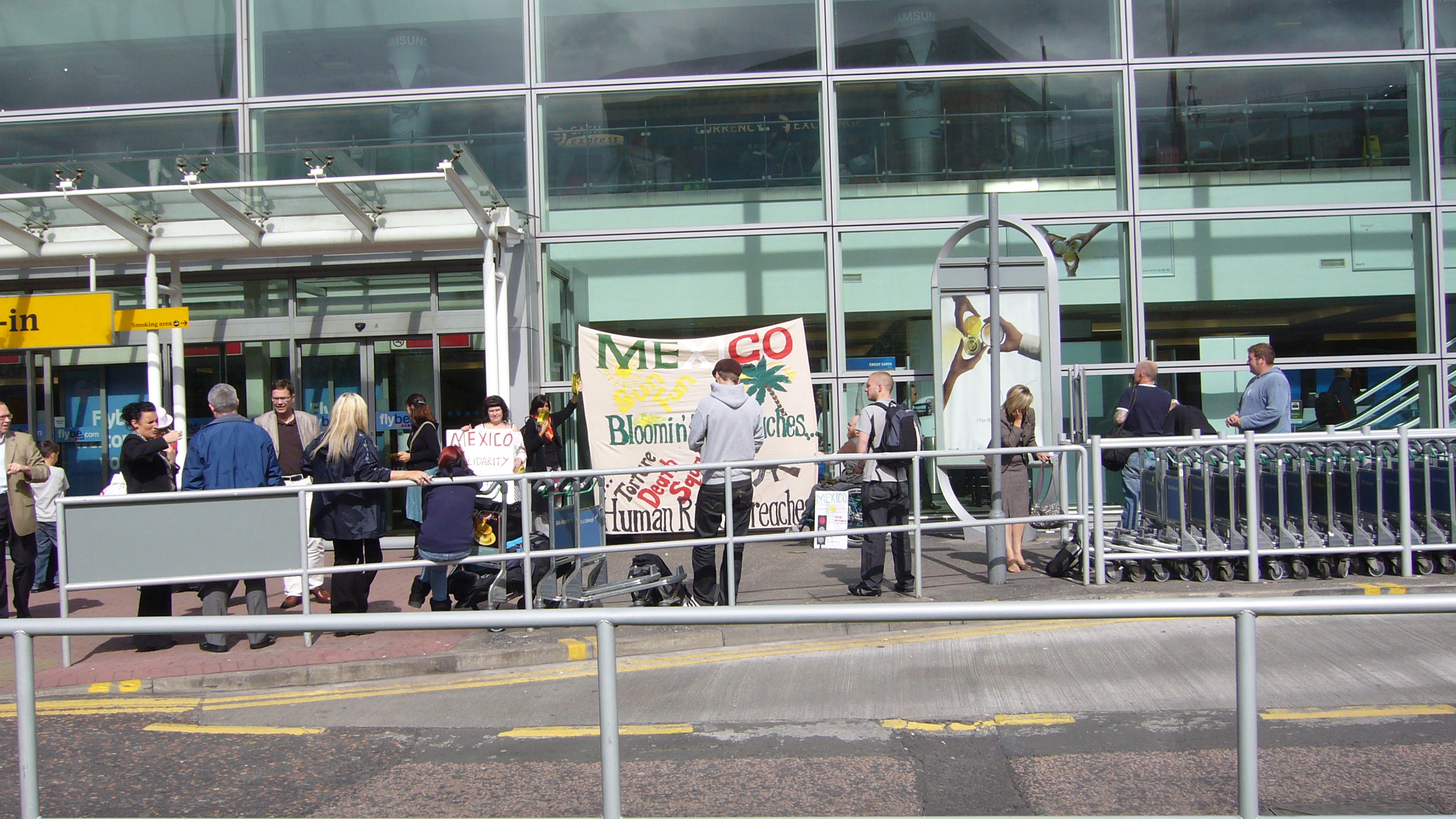 Zapatista solidarity protest at Edinburgh Airport