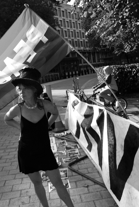 UK, London. Grosvenor Square, 7-day US Embassy demo. 2008.