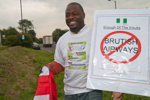 continuing their protest on the verge of the A4