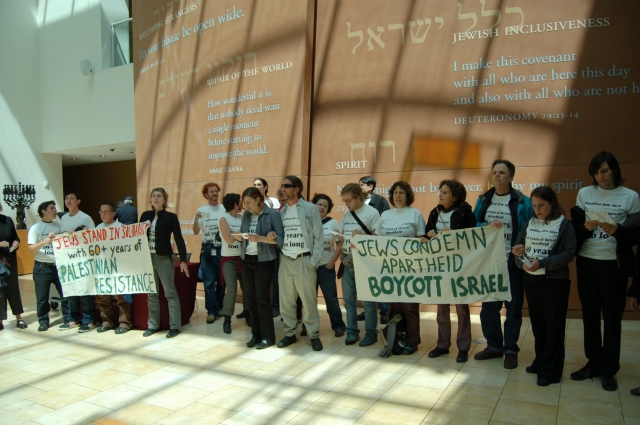 20 SAN FRANCISCO JEWISH ACTIVISTS ARRESTED DISRUPTING ISRAEL’S 60TH ANNIVERSARY
