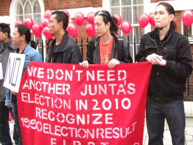 Protest in front Burmese Embassy in London