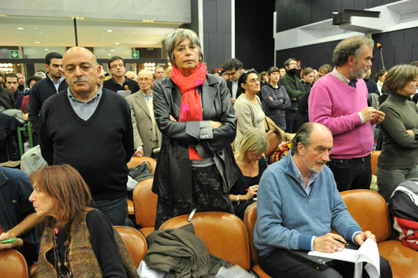 The mayor of Genova and John Hooper from the Guardian