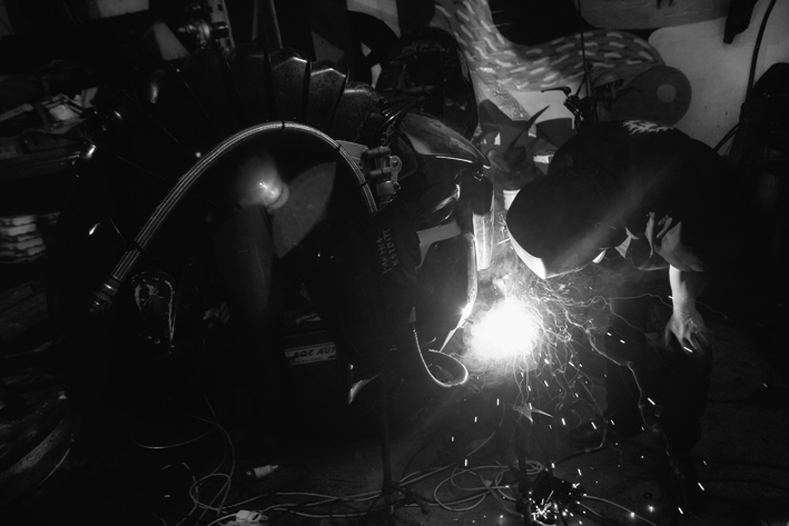 Joe Rush (Mutoid Waste) installing work @ muTATE BRITAIN. 2008