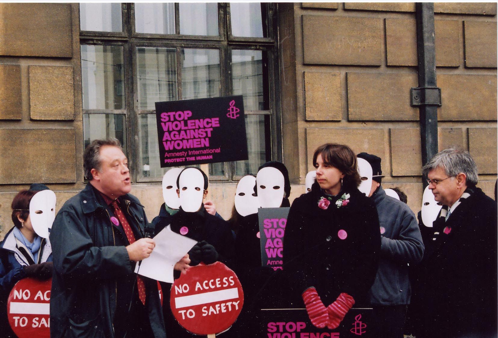 Activists and Politiian gather in Market Square, Cambridge.