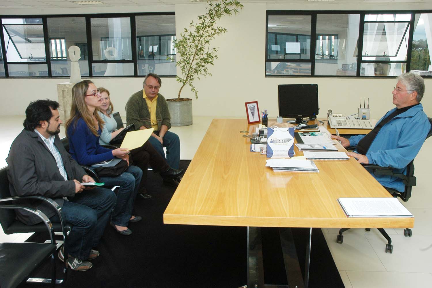 Gov. Requião and journalists