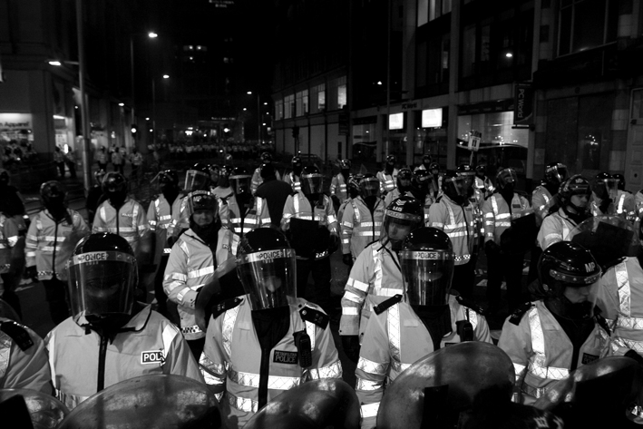 10.01.09 Gaza solidarity demo outside the Israeli embassy. Police out in force.