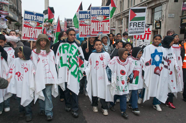 The children march down Whitehall