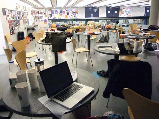 The canteen/chillout area...