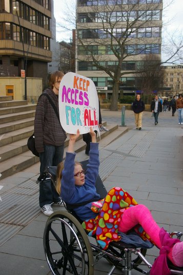 Keep Sheffield Station open to the public!!!