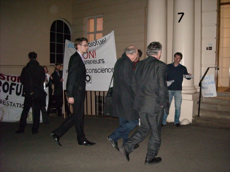 Entrpreneurs arriving