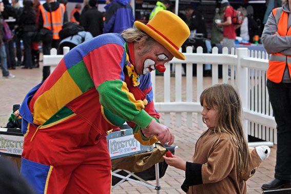 Kristoff the Clown with volunteer from his audience