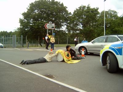 Blockade of home office gate
