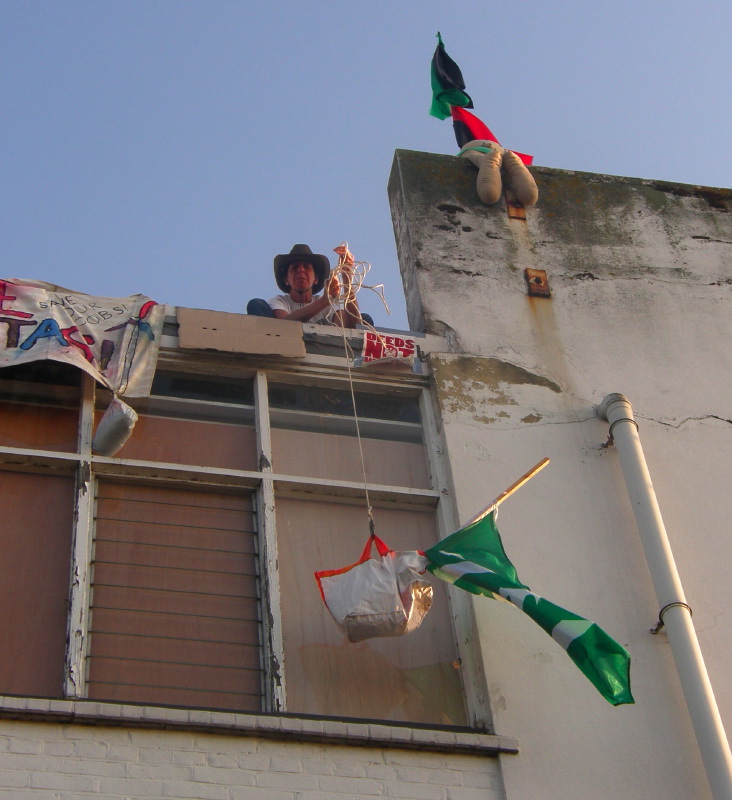 D1. Cowgirl dun lassoed sum supplies!