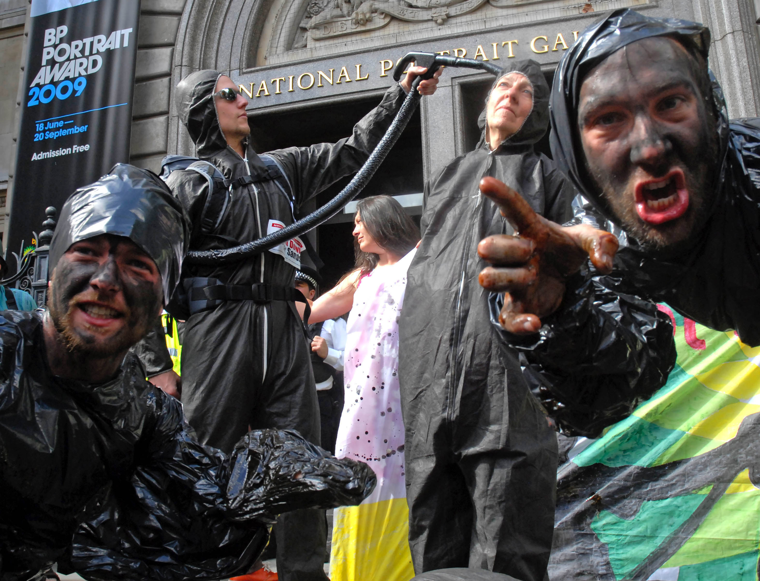 Tar Sands Monsters sliming outside BP's greenwash partner - the National Gallery