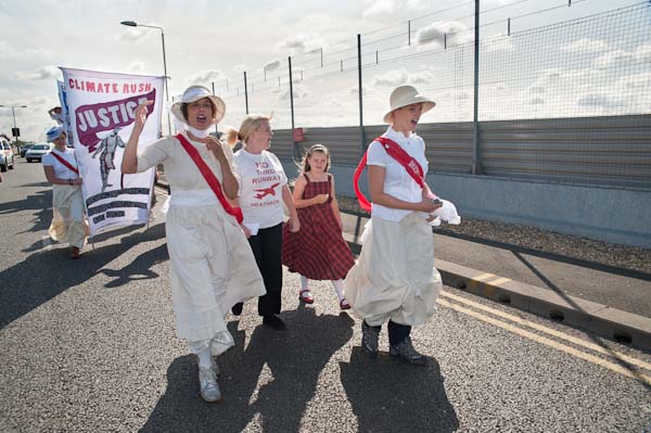 Heathrow permimeter fence 1