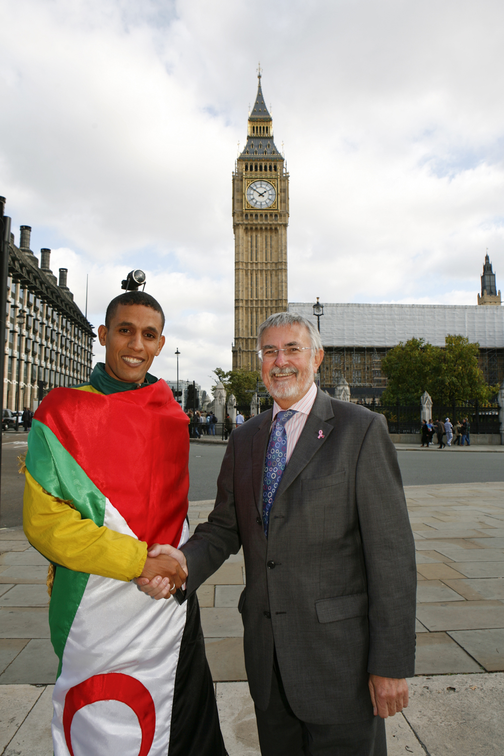 Runner with John Austin MP - PHOTO mail@oliviamann.com