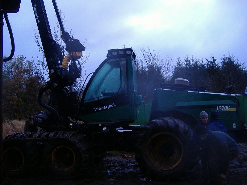 Locked-on to the harvesting machine