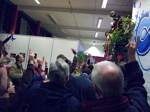 The ayes have it when Karl asks "Who wants community radio?"