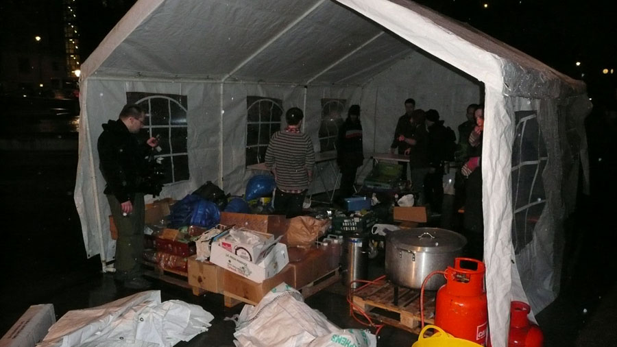 kitchen area getting ready