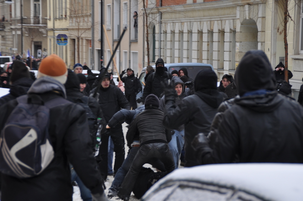 confrontation with nazis