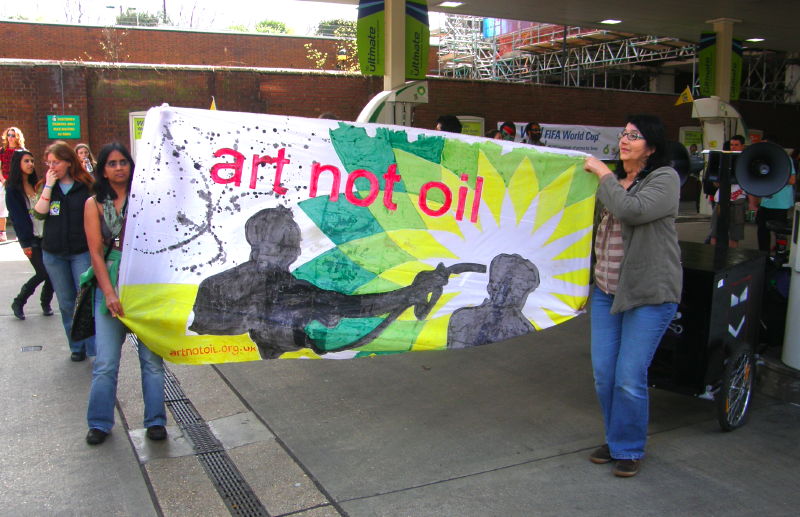 C4. Sneaky LoudspeakerBot is Sneaky