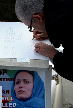 British Activists Signing Up.