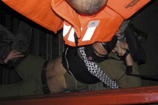 "Original" heavily cropped reuters version