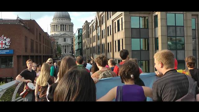 Samba over the Millenium Bridge to St Pauls