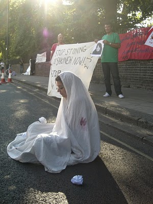 protest agains stoning under islamic law