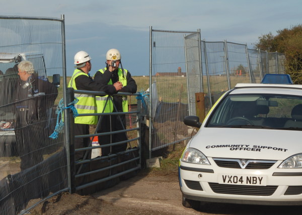 They give CSOs cars round here & The HCEO from NET takes a snap