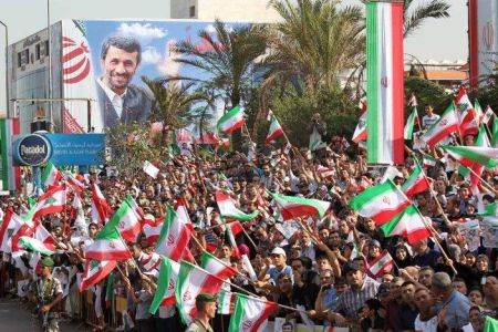 Lebanese people welcome President Ahmadinejad, 13 October 2010