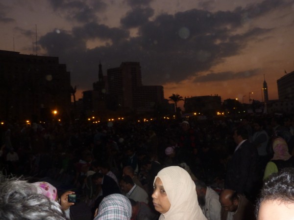 Thousands praying in Tahrir Square - 08/02/2011