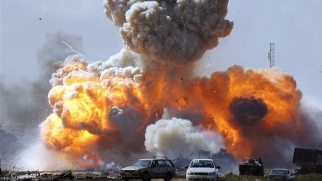 US and UK targeting Libya cities and military ..