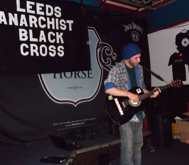 Matt Def belting out another great rebel song!