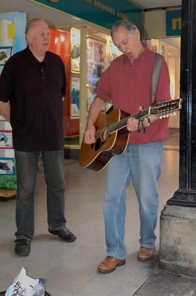 Vic (left) and Reg busking