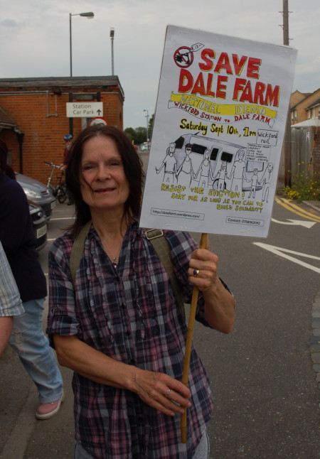 Save Dale Farm! placard