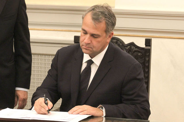 Voridis .. minister .. member of Greek national front