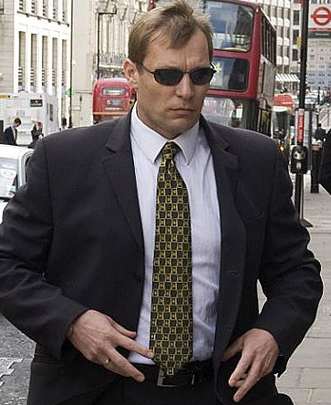 KIller cop Simon Harwood