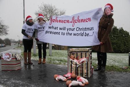 Students ask Johnson and Johnson about their christmas gifts