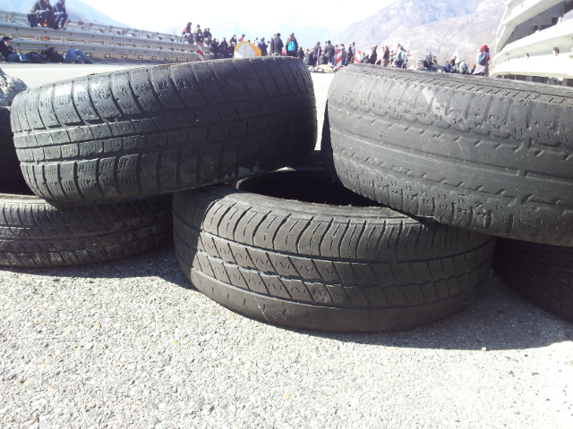 27feb2012_MotorwayBlockade1