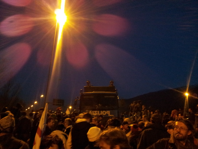 27feb2012_MotorwayBlockade6