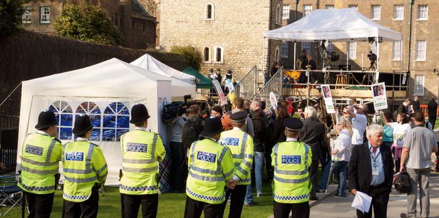 police keep their distance