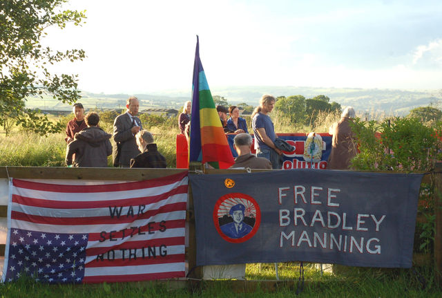 banners facing in - messages for the US